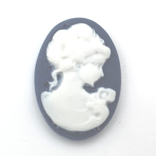 Cabochons Blauw grijs camee lady 13x18mm