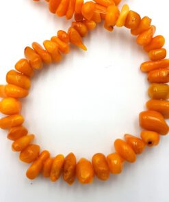Kleine stukjes schelp kraaltjes oranje (56-10mm)(per 10st)