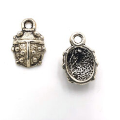 Metaal bedels Lieveheersbeestje antiek zilver