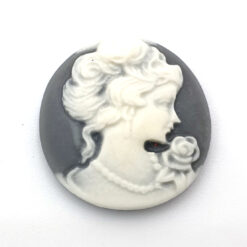 Cabochons Grijs wit camee Lady 20mm