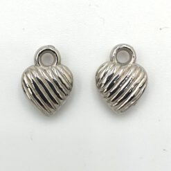Metallook bedel Hart 11x9mm zilver