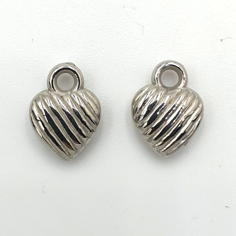 Metallook bedel Hart 11x9mm zilver