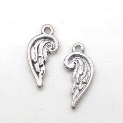 Metalen bedel angel wing 18x8mm