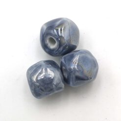 Keramiek kralen Grijs facet met olieglans 12mm