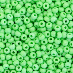 Preciosa rocailles 8/0-53210 Natural opaque-spring green (5gr)