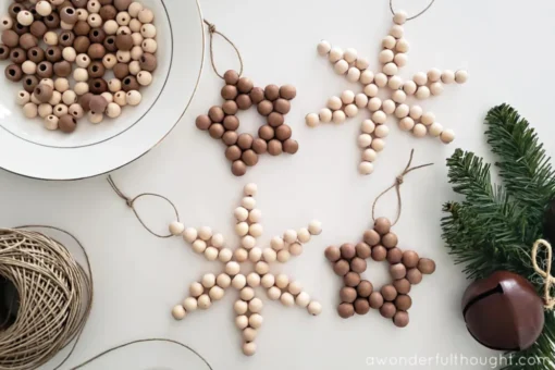 kerststerren maken van houten kralen