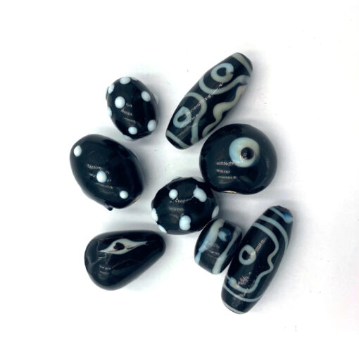 Glaskralen mix zwart wit (12-25mm)