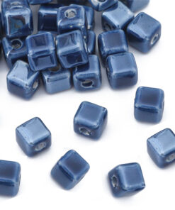 Keramiek kralen cube 5mm donkerblauw
