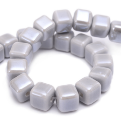 Keramiek kralen cube 5mm Licht grijs