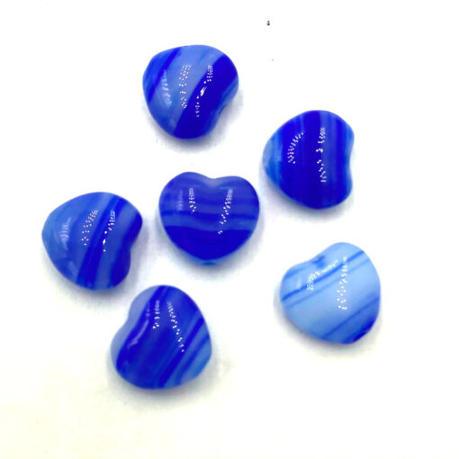 Glaskralen kobalt blauw wit gestreept hartje 7mm