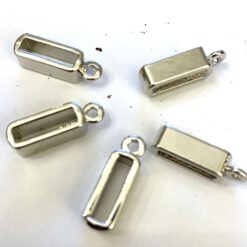 Metalen schuiver met oog 11mm