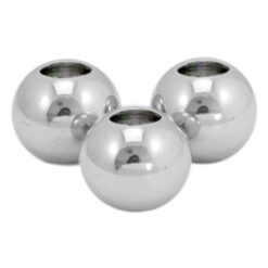 Vanwege de vele voordelen van het materiaal roestvrij staal, hebben wij een mooie serie roestvrij stalen onderdelen aan ons assortiment toegevoegd. RVS blijft lang mooi, behoudt zijn kleur en is anti-allergeen. Deze roestvrij stalen (RVS) kralen stainless steel rond 5mm hebben een rijggat met een diameter van 2.2mm en zijn dus goed te gebruiken in combinatie met bv waxkoord 2mm. Bestel deze kralen dus snel en vul je collectie voor het maken van sieraden aan!